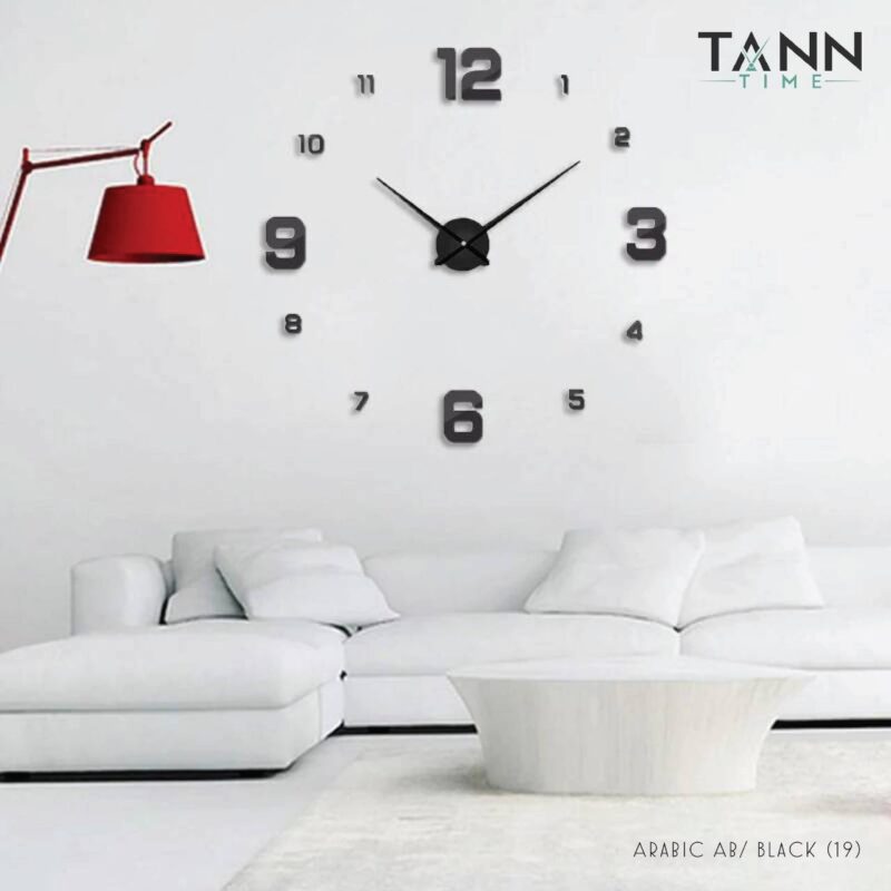 A picture containing object, clock, table, large

Description automatically generated