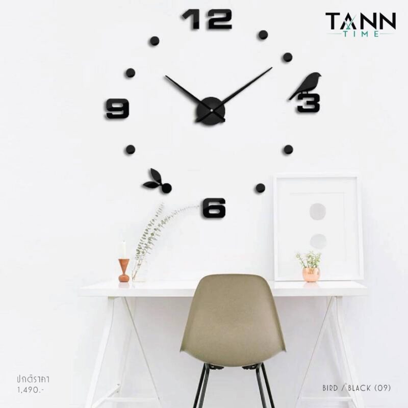 A close up of a clock

Description automatically generated